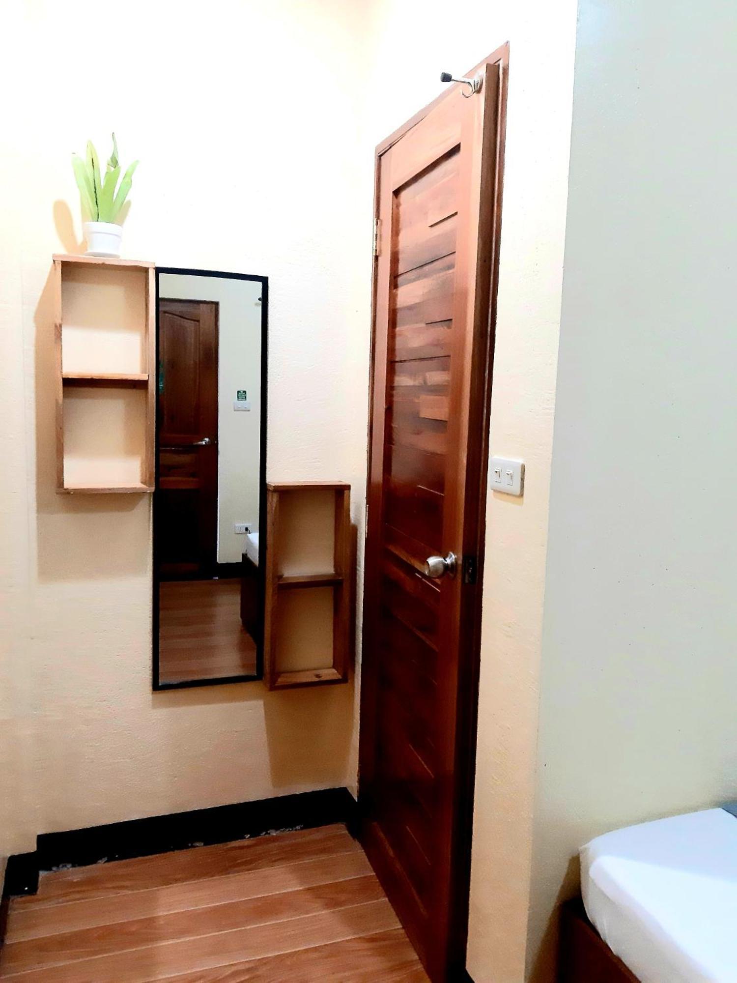 Elisha'S Guest House Coron Εξωτερικό φωτογραφία